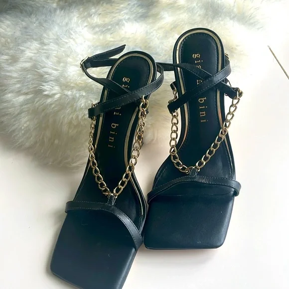 Gianni Bini Black Leather High Heel Strappy Sandals New Size 8.5 - Picture 3 of 7